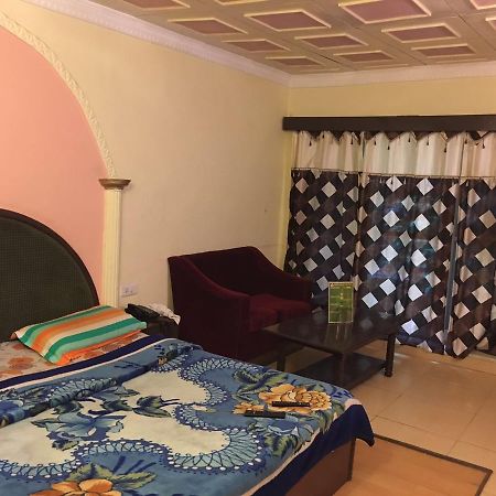 Hotel Bombay Palace Далхаузі Екстер'єр фото
