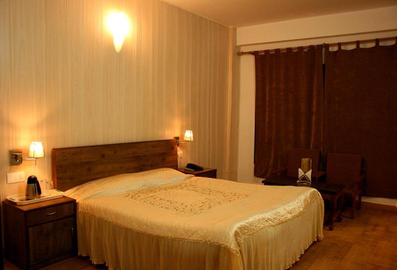 Hotel Bombay Palace Далхаузі Номер фото